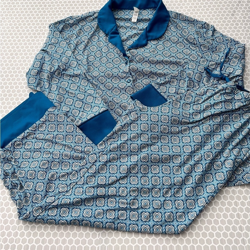 Flora Nikrooz Elegant Blue Geometric   Pajama Set Size L